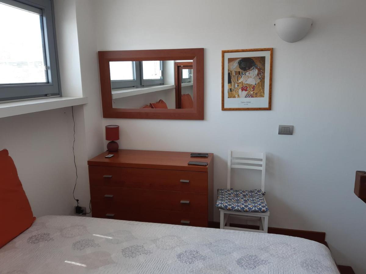 Апартаменты Trilocale Moderno In Centro Citta Турин Экстерьер фото